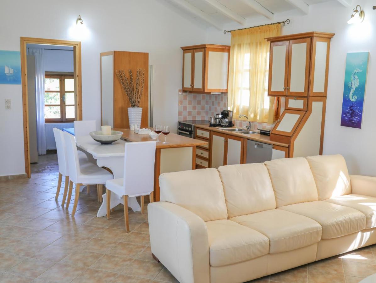 Georgia Villas スキアトスタウン エクステリア 写真